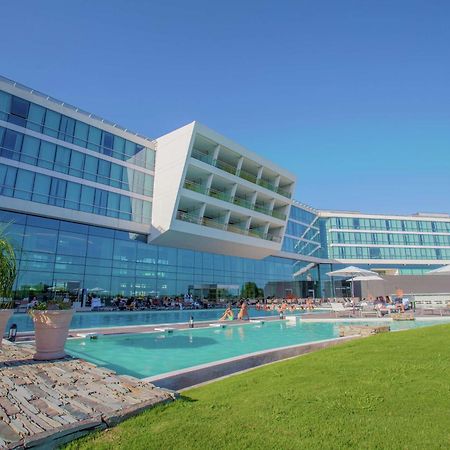 Hilton Pilar Hotel Luaran gambar