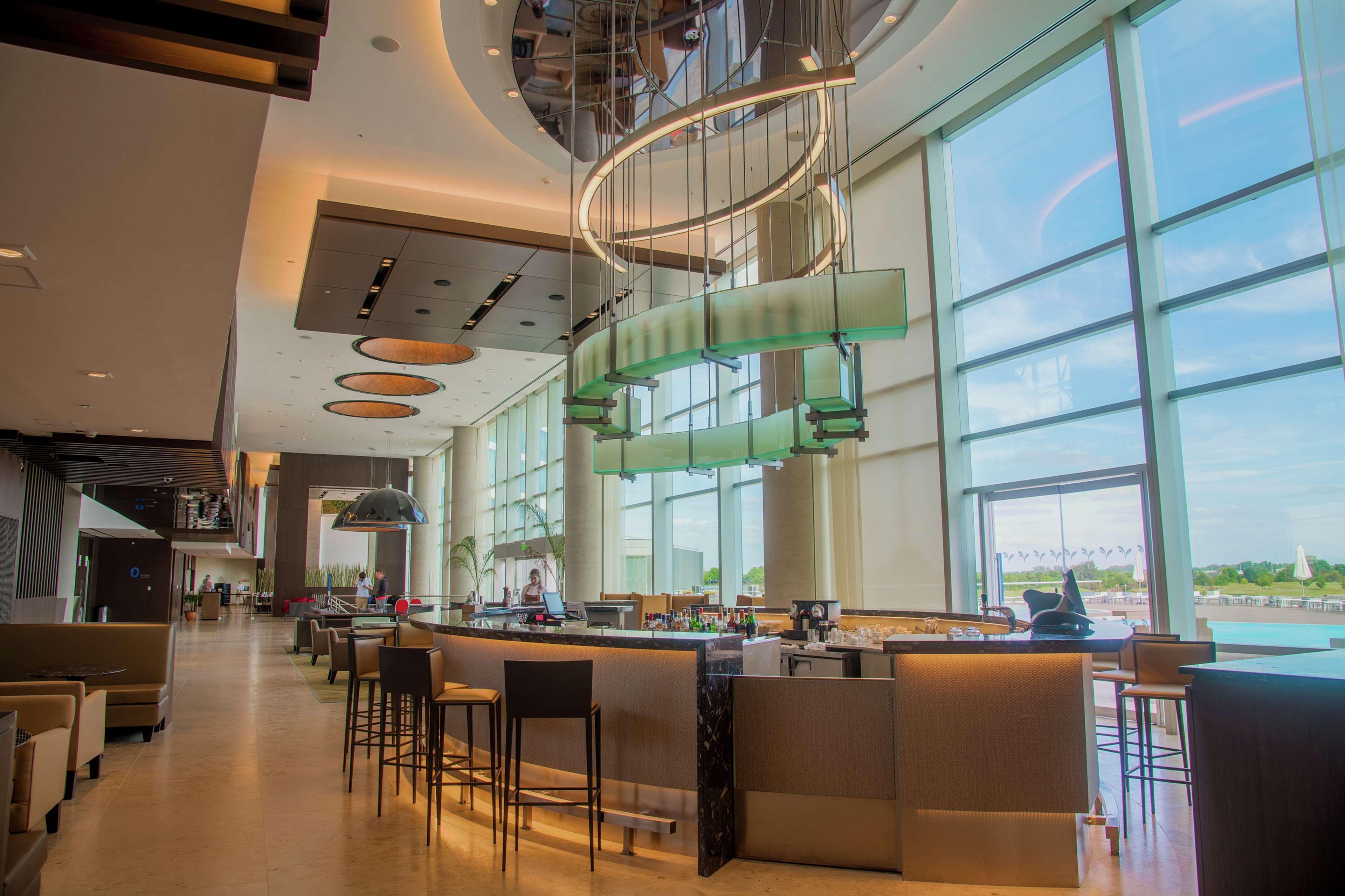 Hilton Pilar Hotel Luaran gambar
