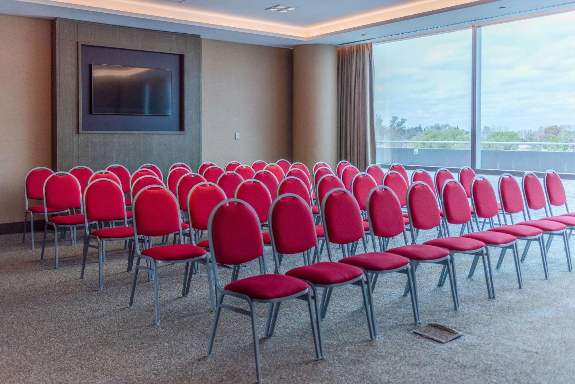 Hilton Pilar Hotel Luaran gambar